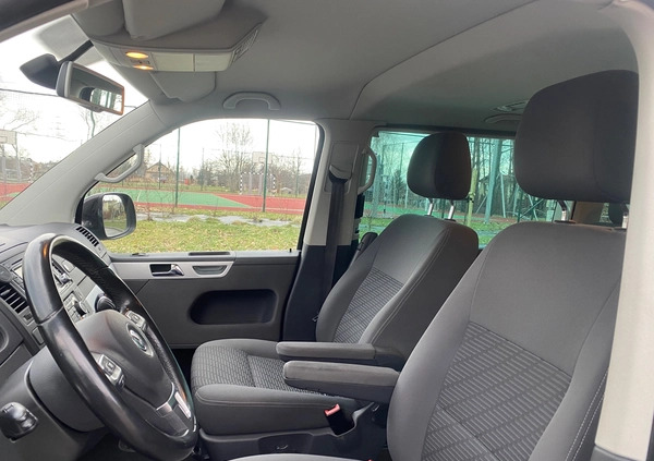 Volkswagen Multivan cena 125000 przebieg: 127500, rok produkcji 2015 z Biała małe 232